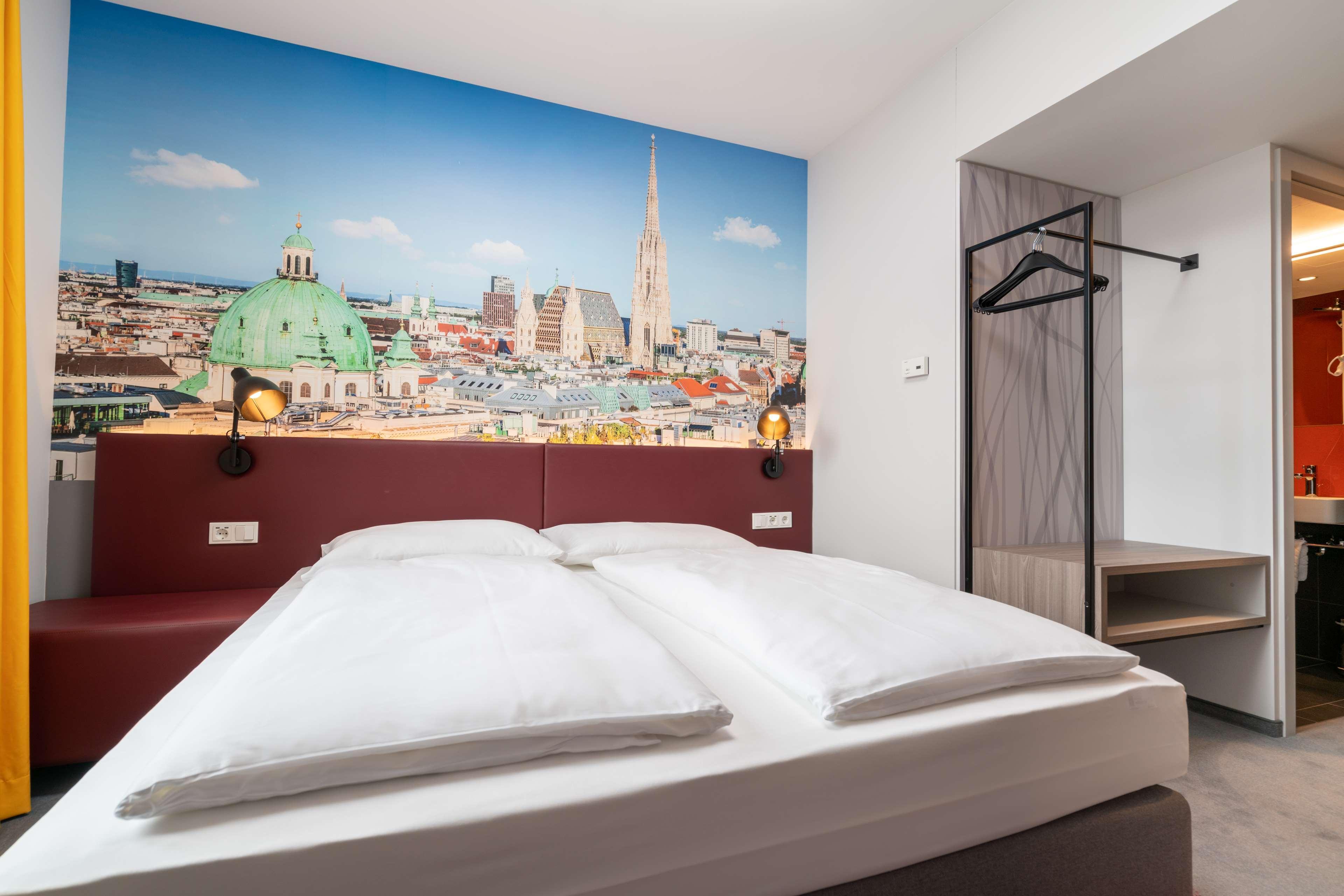Campanile Vienna South Hotell Exteriör bild